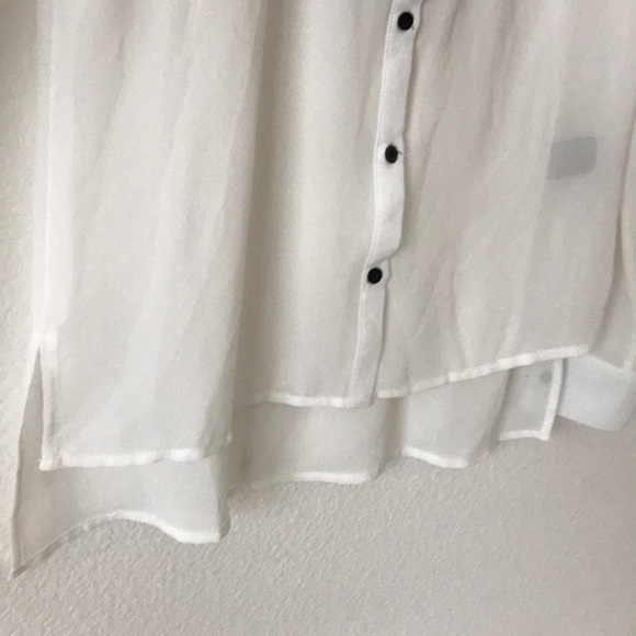 NWT Sheer button down blouse - Picture 4 of 8